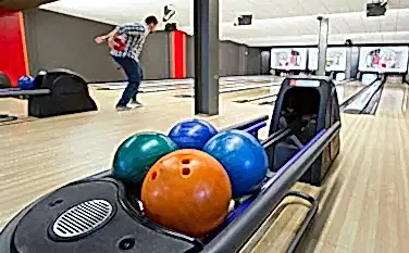 bowling salonu duvar kaplama