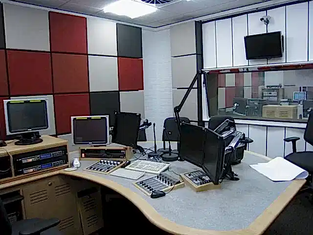 Radyo Akustik Ses Yalıtımı 6 radio-acoustik-sound1