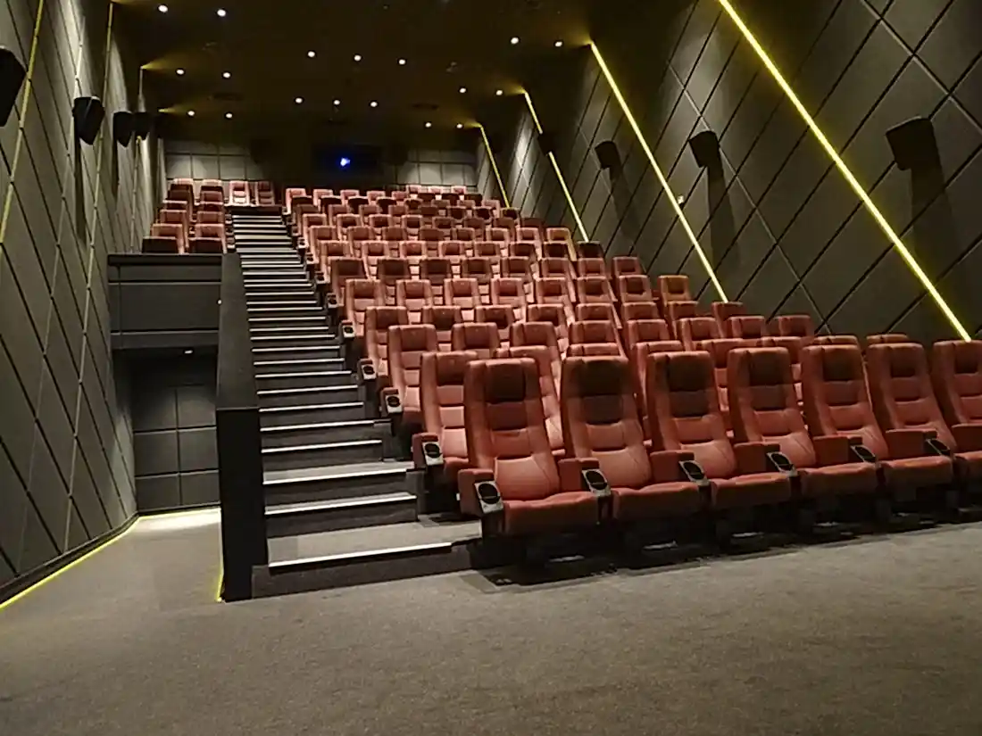 Sinema salonu ses yalıtımı